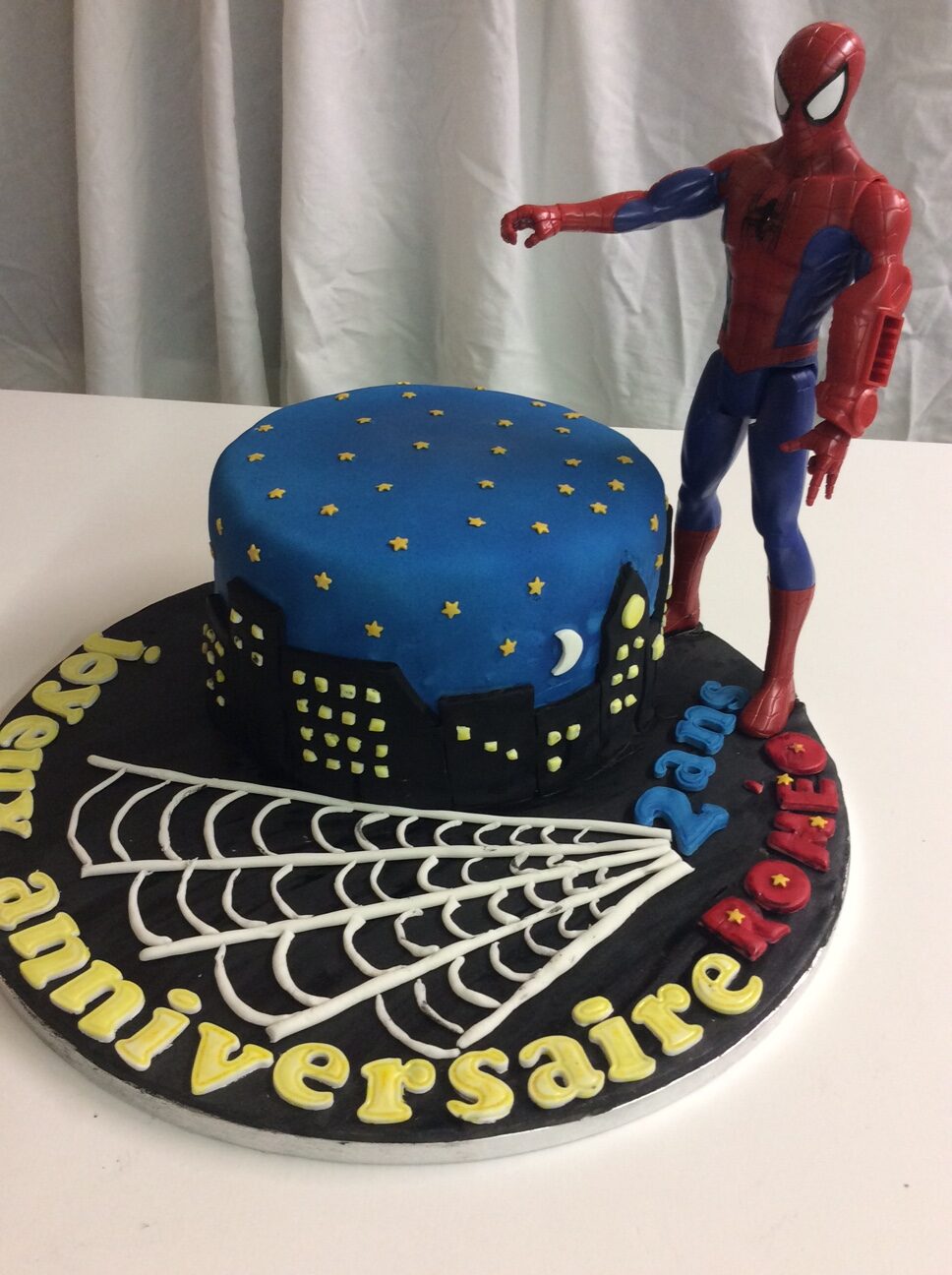 Coeur de Sucre - Gâteau Spiderman pour les 4 ans du beau et coquin Martial  !